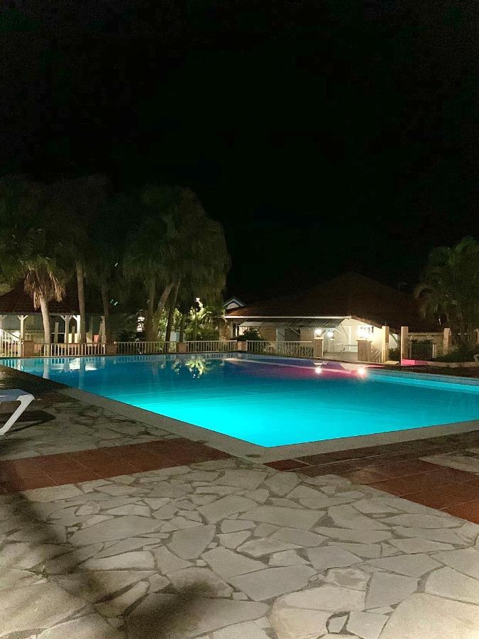 Somptueux Duplex Sur La Route Des Plages Sainte-Anne Exterior photo